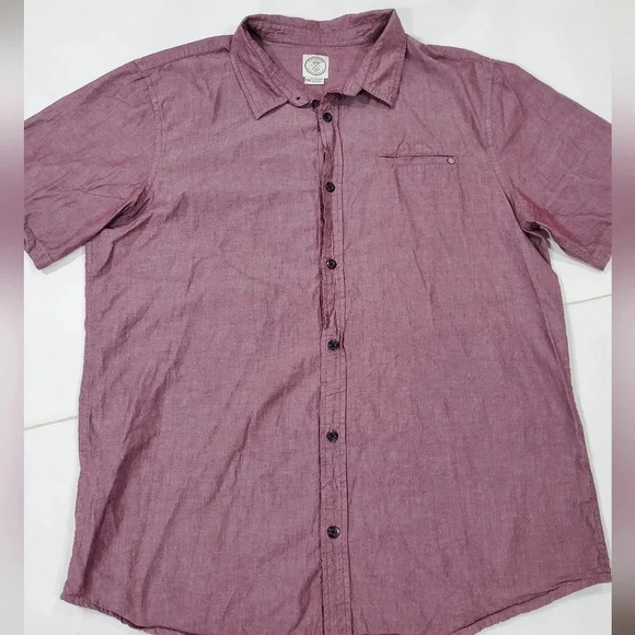 Voyager Sz 2XL Mens Short Sleeve Button Down Shirt Red Solid 100% Cotton Casual - Picture 2 of 8